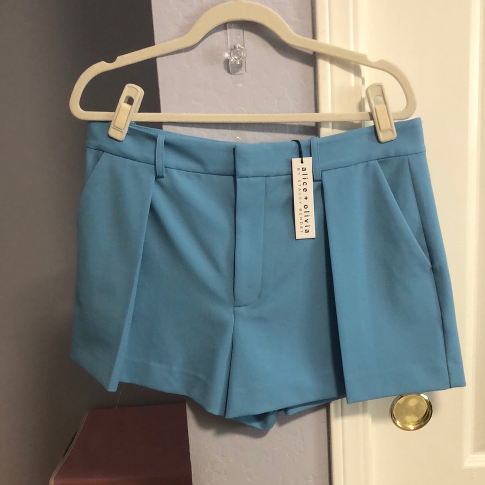 Alice + Olivia sky blue tailored suit shorts size 12 NWT